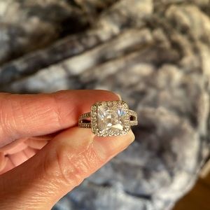 Beautiful Charmed Aroma Ring